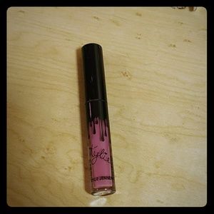 FREE WITH BUNDLE!! Kylie boy bye